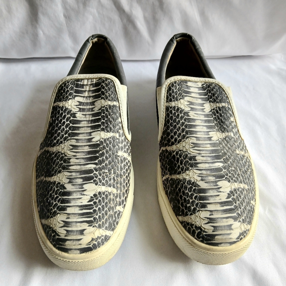 Vince Contemporary Slip On Sneakers Size 7.5M